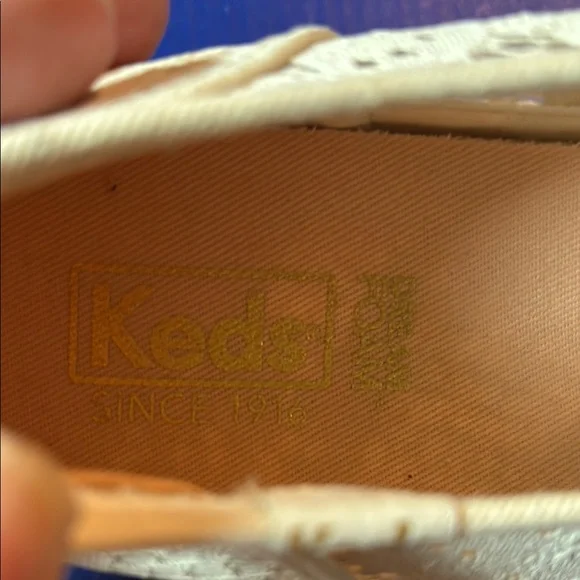 Keds White Cream Sneakers Classic Canvas Style - Picture 4 of 6